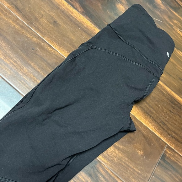 Lululemon black pants - Picture 7 of 8